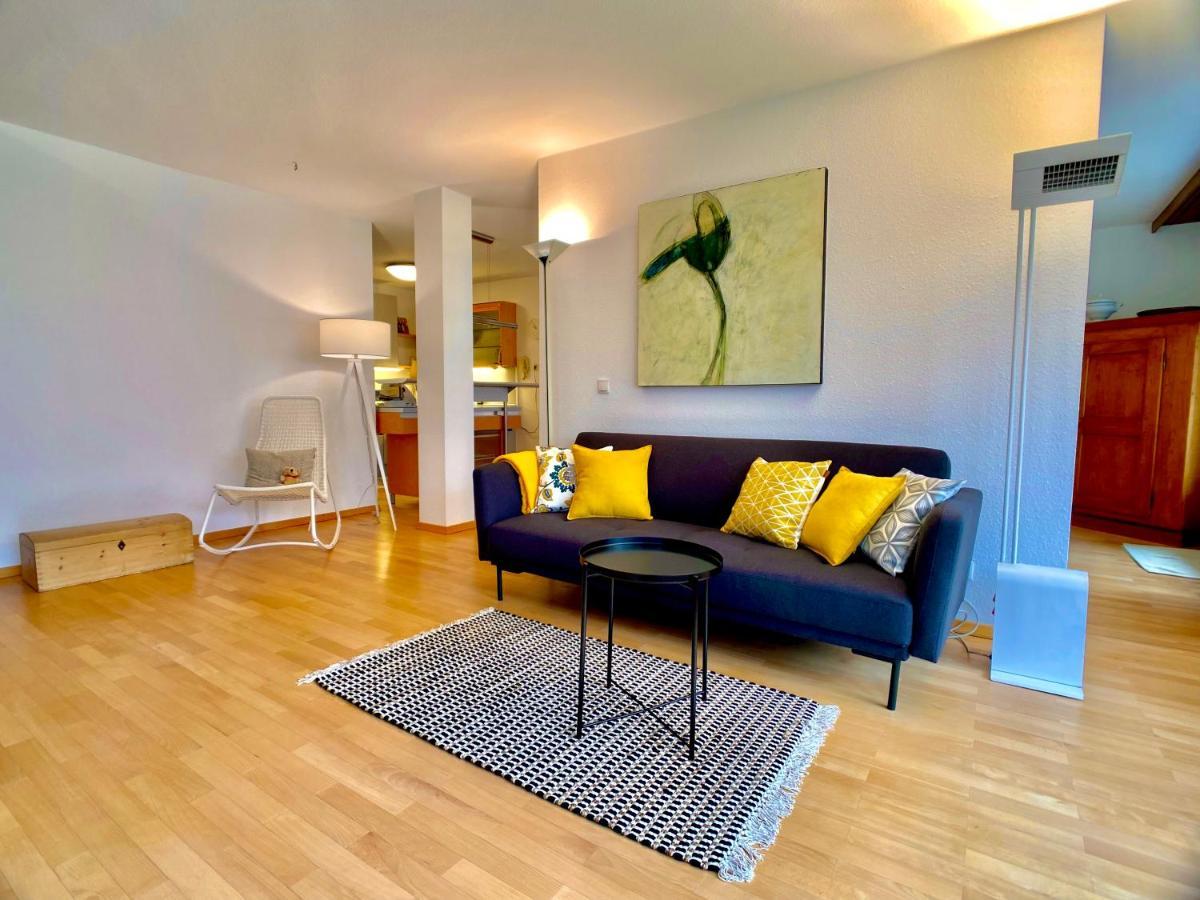 Ruhiges Terrassen-Apartment mit Blick ins Grüne Dornbirn Exterior foto